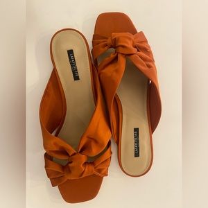 Lafayette 148 Hessania Flat Sandal in Orange